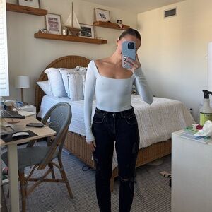 Aritzia Contour Squareneck Longsleeve Bodysuit